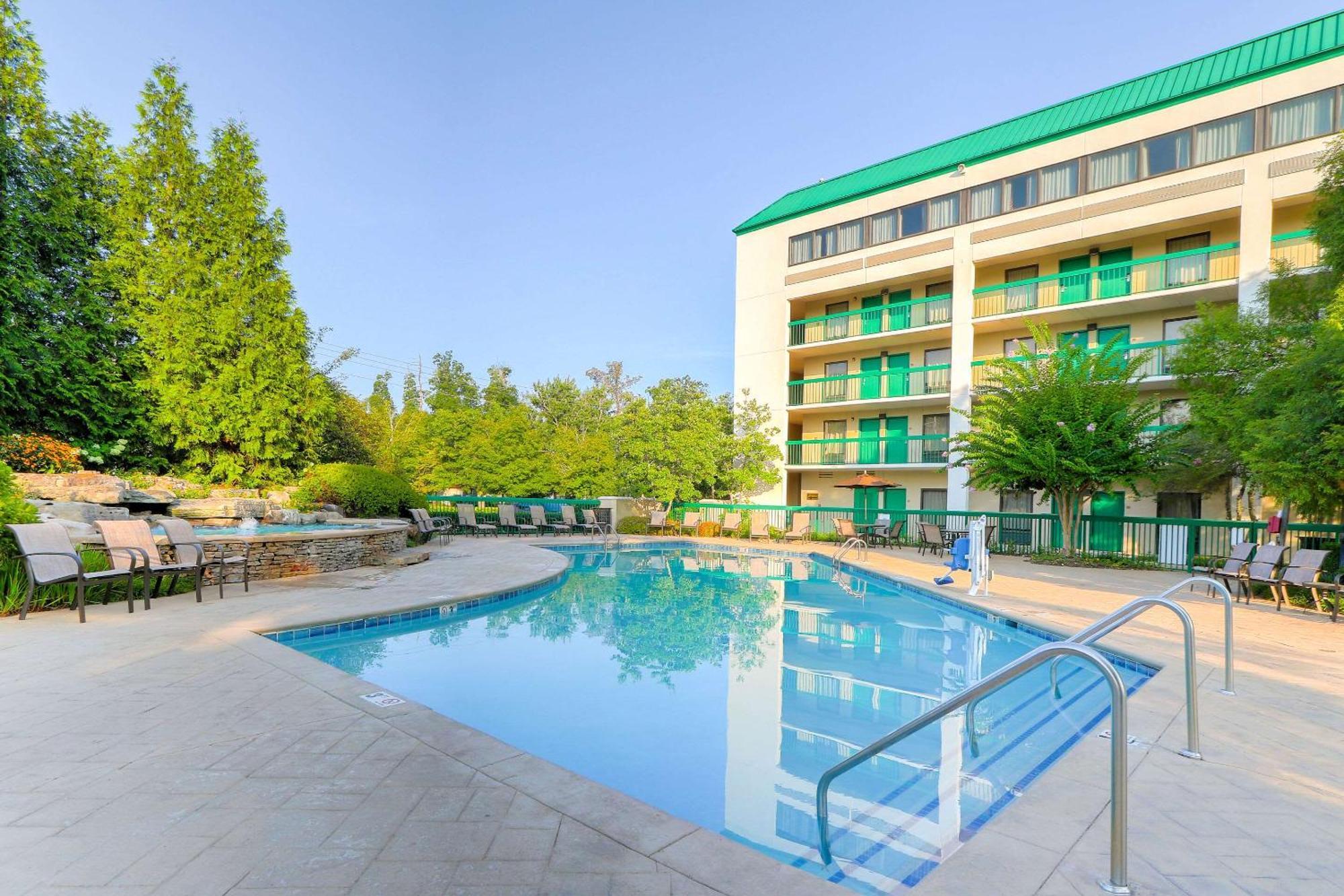 Quality Inn Near The Island Pigeon Forge Ngoại thất bức ảnh