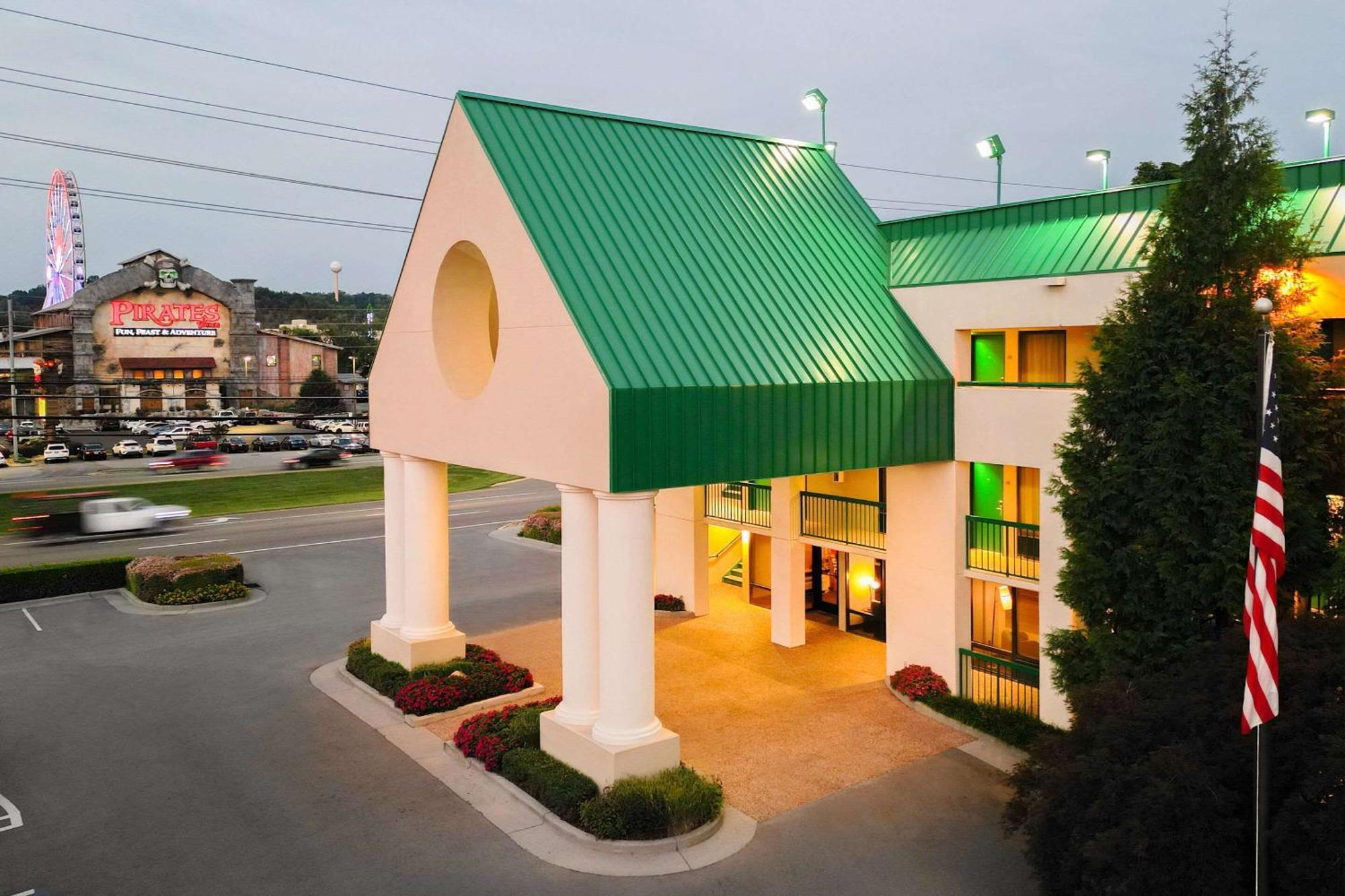 Quality Inn Near The Island Pigeon Forge Ngoại thất bức ảnh